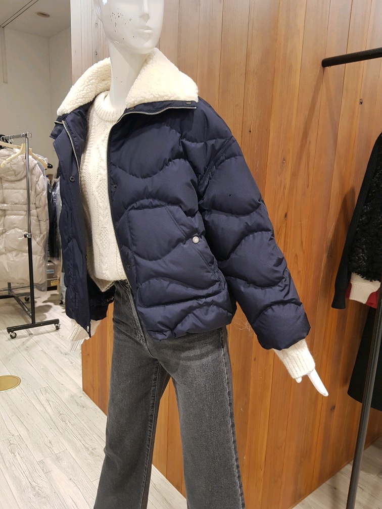 지컷 지컷 웨이브 스티치 드롭 숄더 다운 자켓 7214417202