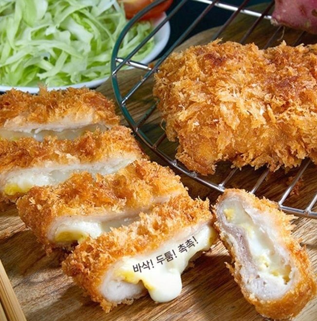 셰프가 직접 만드는 바삭한 수제 고구마치즈돈까스 150gx3개 소스포함