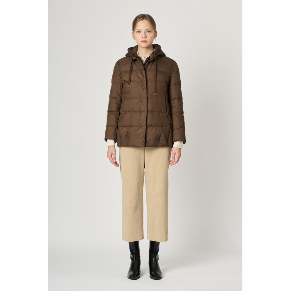 BCBG 비씨비지 BCBG 니트카라 후드집업 덕다운 55 13 B4W9Y973 383164
