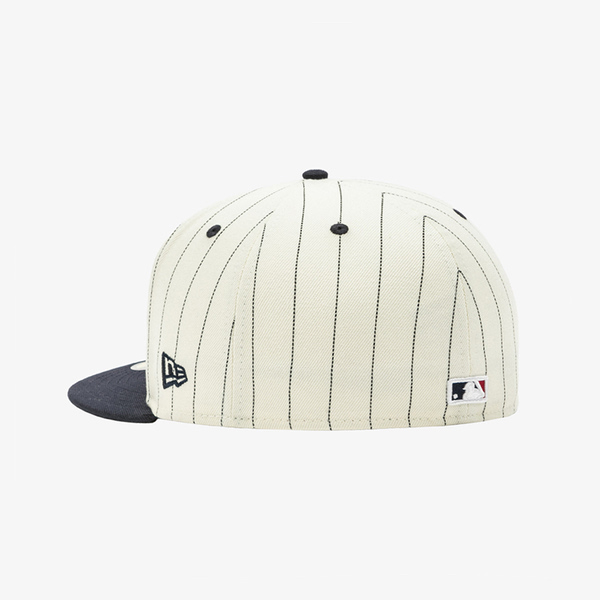 뉴에라 뉴에라 MLB 뉴욕 양키스 헤리티지 스트라이프 사이즈캡 크롬화이트 14440865