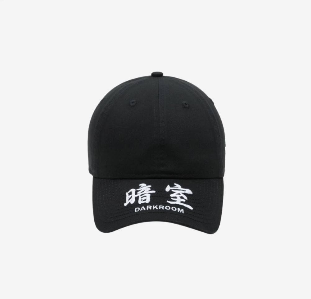 다크룸스튜디오 다크룸 스튜디오 x 뉴에라 언스트럭처 볼캡 Darkr8m Studio x New Era Unstructured Ball Cap
