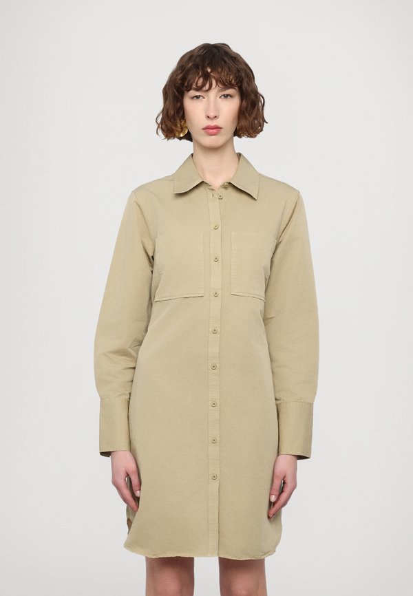 클로즈드 CLOSED 클로즈드 벨트 드레스 - 블루젠클라이드 웜 샌드 S 01 warm sand sand CL321C037-B11