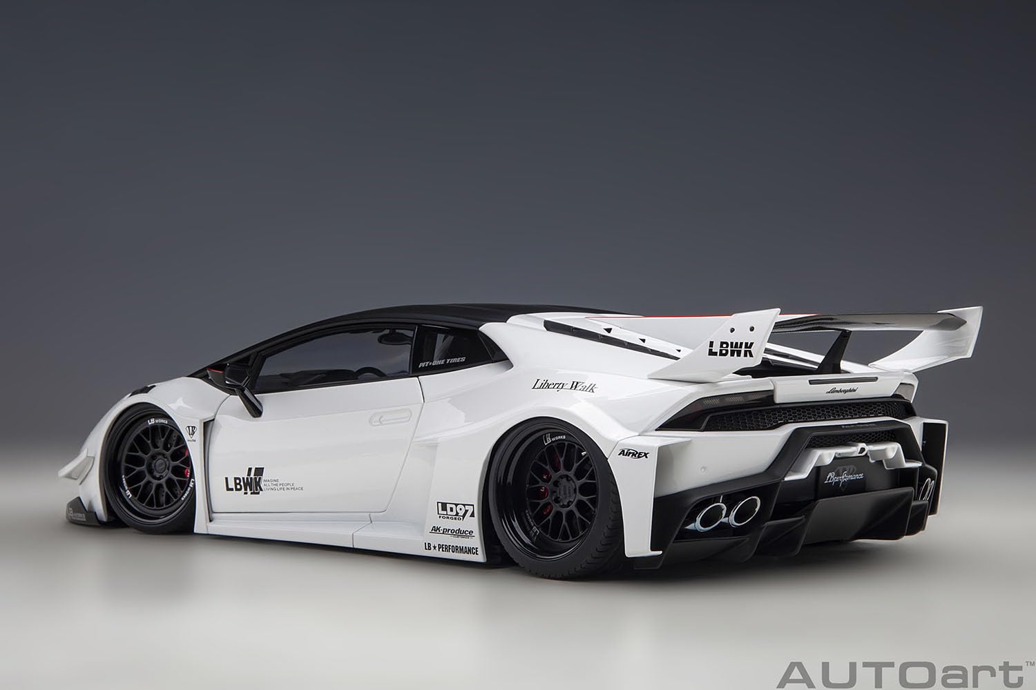 오토 아트 AUTOart 118 리버티 워크 LB-실루엣 워크스 람보르기니 우라칸 GT 완성품