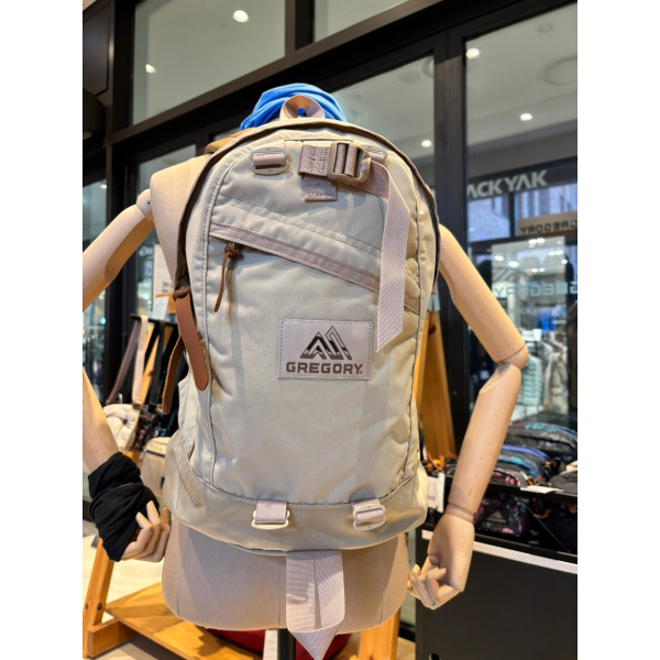 그레고리 백팩 파인데이 V2 2종 디저트 샌드 one size 09JP8285 09JR2285