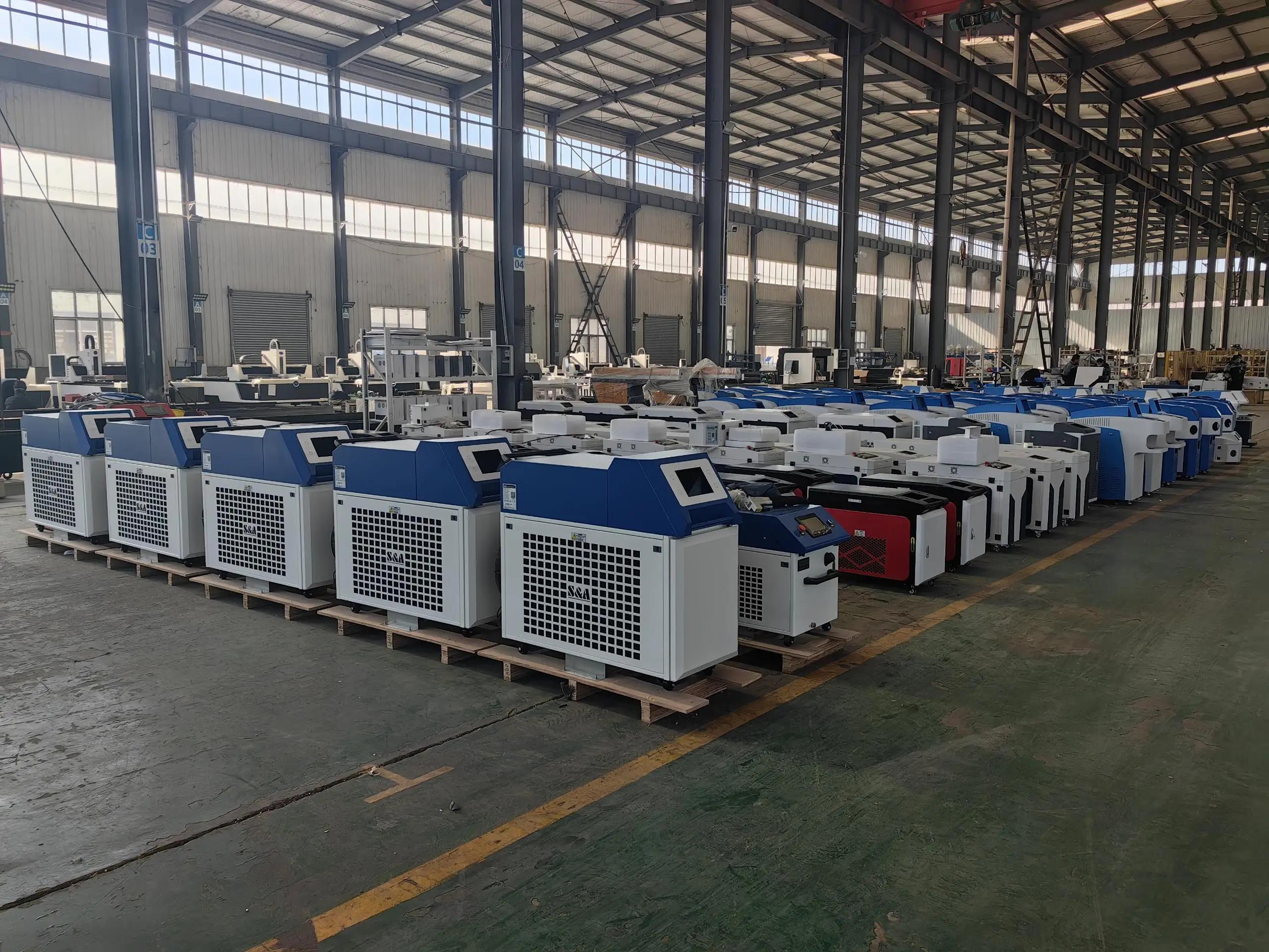 파이프용 다기능 섬유 레이저 용접 공기 냉각 청소 기계 3 kw 4 in 1