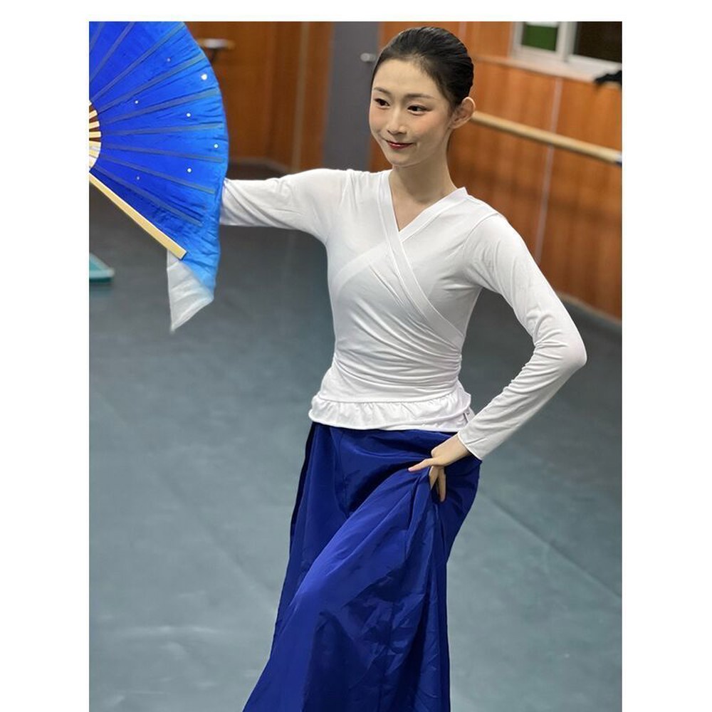 무용복 상의 하의 한국무용복 고전 연습복 치마 워십복 현대무용의상 입시복 깔끔한