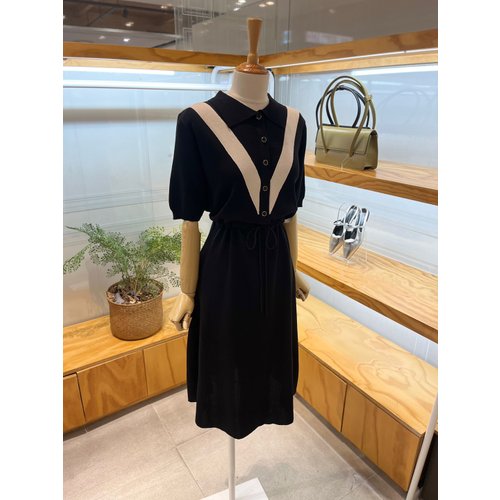 레코브 레코브 브이배색 니트원피스 LC31D5KO506X