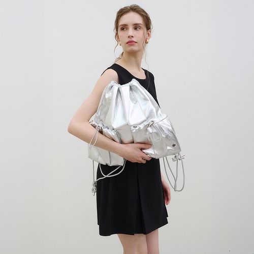 모어라이크잇 DIA POCKET VEGAN LEATER CROSS BACK PACK