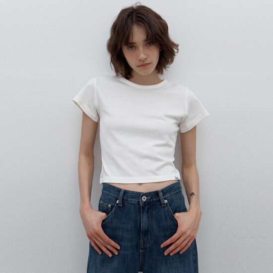 코어드 8차 Logo crop t-shirt