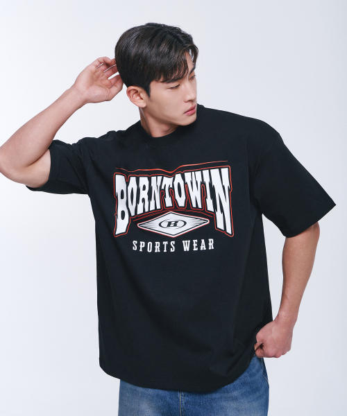 본투윈 BORN TO WIN SQUARE ARCH SEMI OVER FIT T-SHIRTS