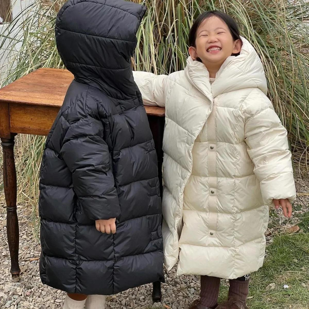 무릎 길이 긴 다운 재킷 두껍고 따뜻한 90 덕 다운 아동복 2023 겨울