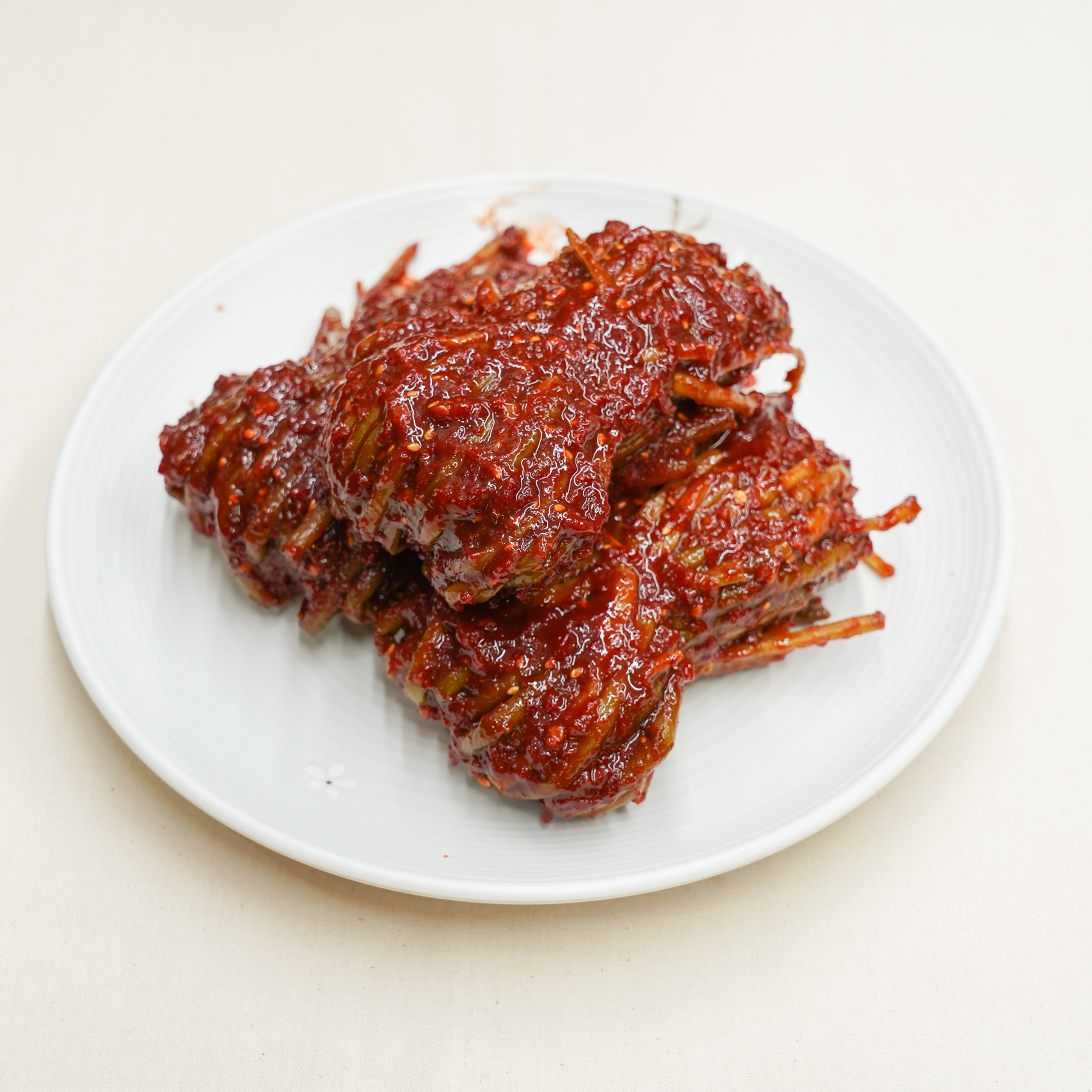 수원 전 지역 배달 식감이 마늘쫑 400g 못골 우리가족발앤김치