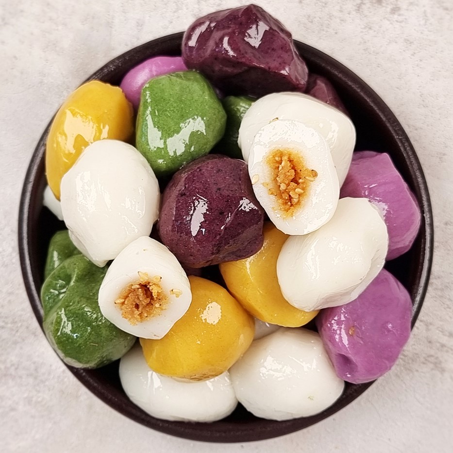 차원이 다른 고소함 굳지 않는 오색 송편 1kg 1봉 약 43 48개