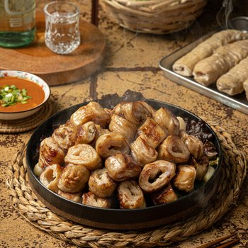 가오니 참나무장작불에 직접 구워낸 초벌막창 300g 소스100g