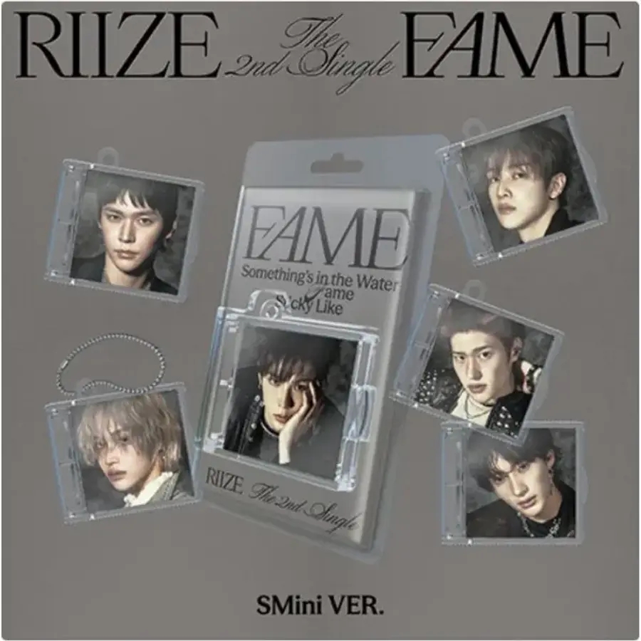 RIIZE performing live.